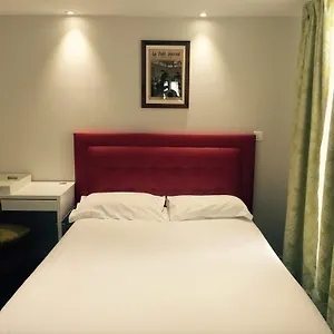 Savoy 2*, Paris France