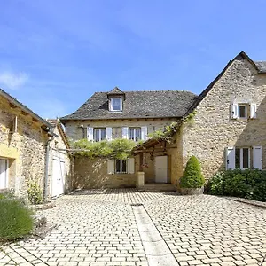 La Source Gilhodes 2*, Castelnau-de-Mandailles France