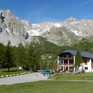 Auberge Des Aiguilles 3*, Entraunes France